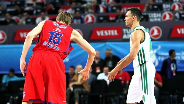Andrei Kirilenko - Sarunas Jasikevicius